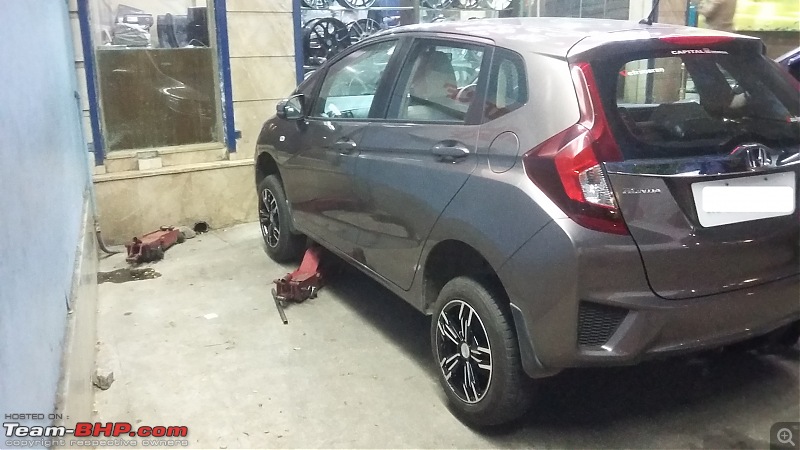 Honda Jazz : Official Review-during-change.jpg