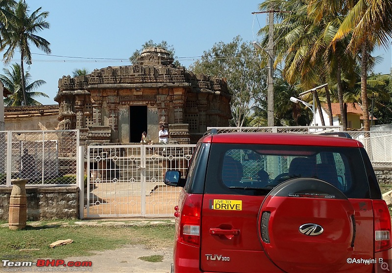Mahindra TUV300 : Official Review-dwarf.jpg