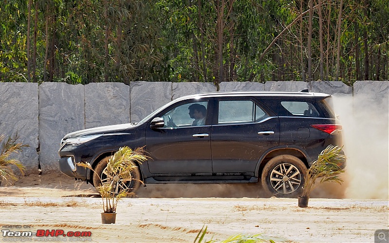 Toyota Fortuner : Official Review-pb160055.jpg