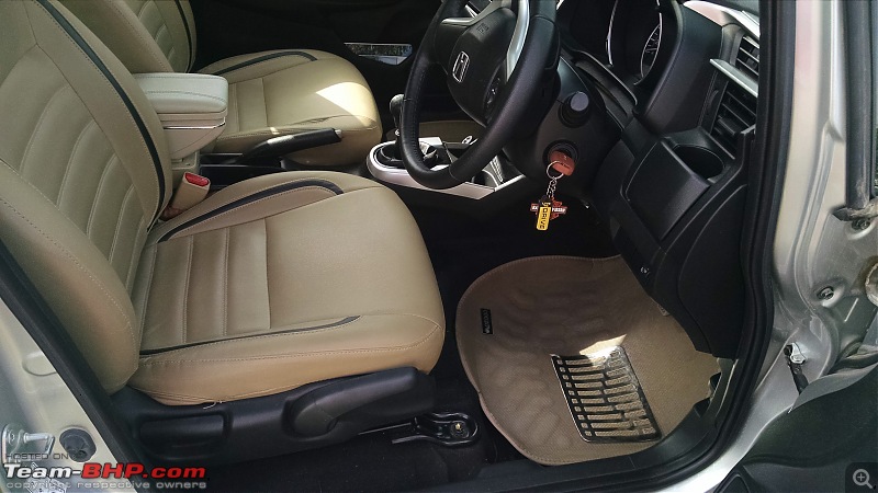 Honda Jazz : Official Review-3d-mats-armrest.jpg