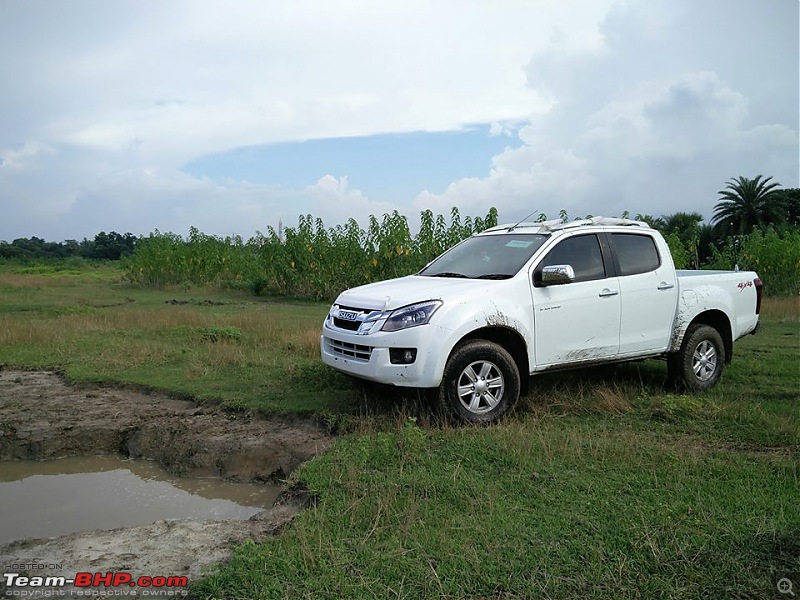 Isuzu D-Max V-Cross : Official Review-isuzu-vcross-sumitro-5.jpg