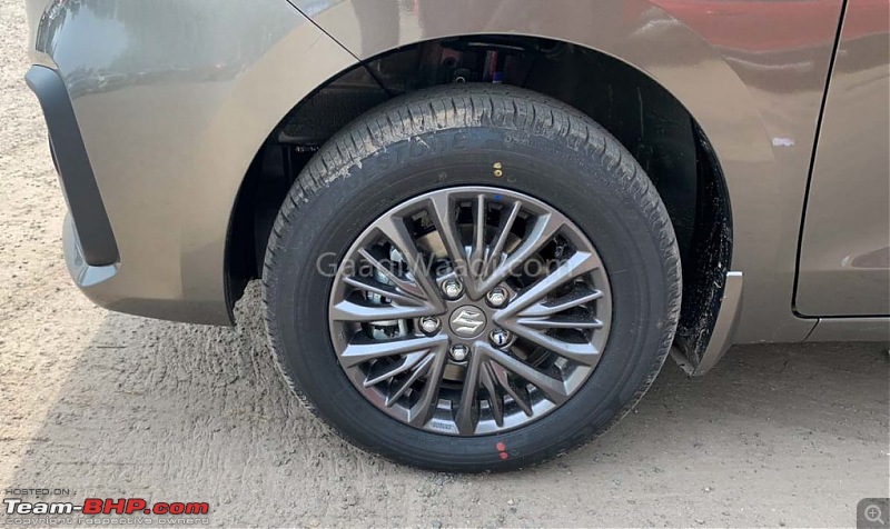 Maruti Ertiga : Official Review-2019marutiertigablackalloys11021x607.jpg