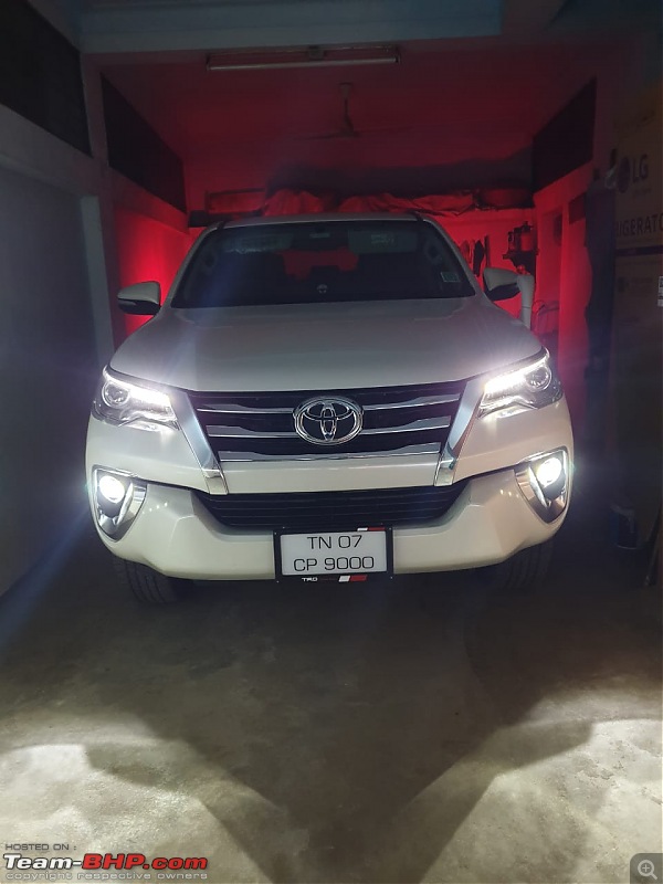 Toyota Fortuner : Official Review-fog-lamps-outside.jpeg