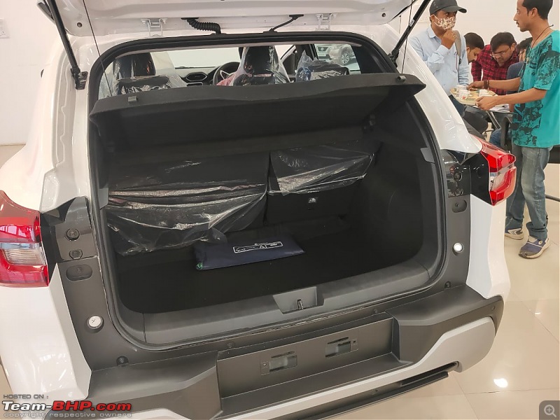 Nissan Magnite Review-boot-space.jpeg