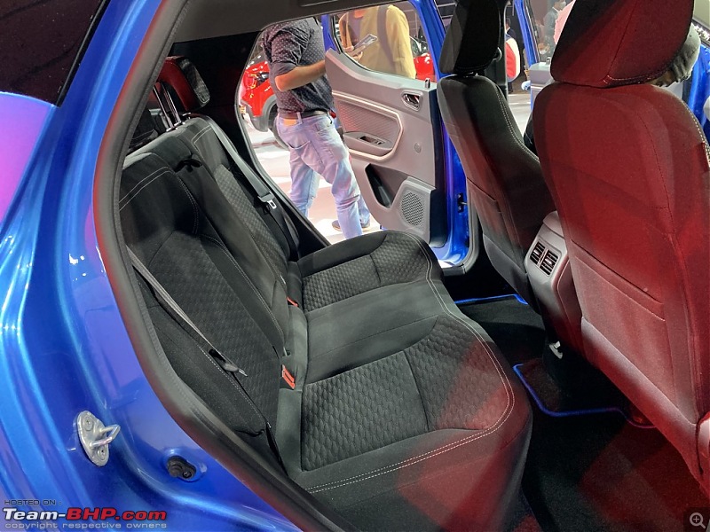 Nissan Magnite Review-renaultkigerrearseat.jpeg