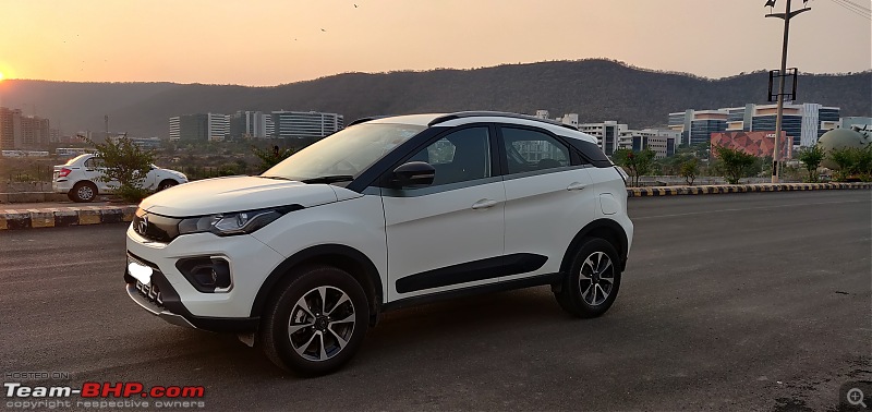 Tata Nexon : Official Review-side.jpg