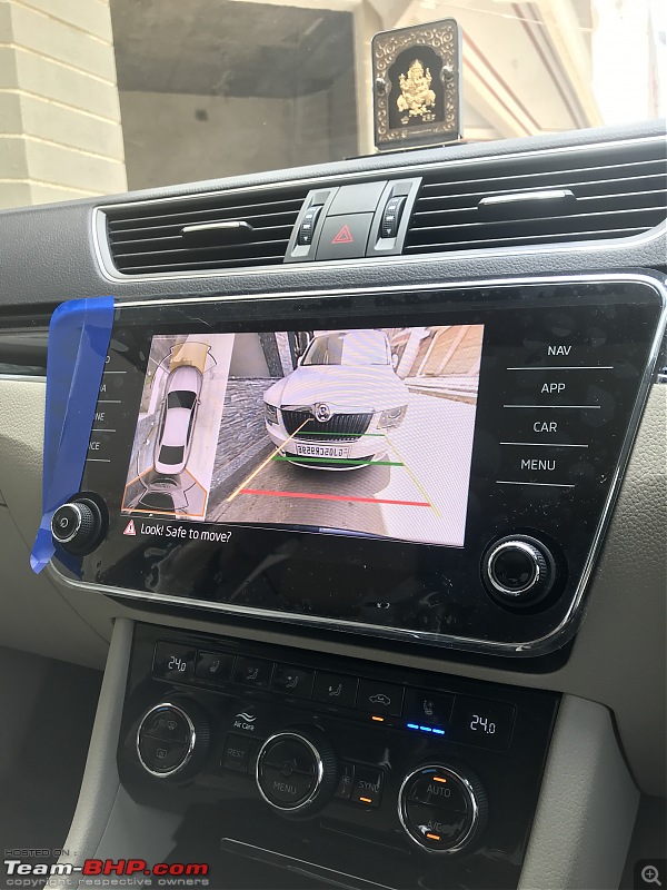Skoda Superb : Official Review-047b3e0ce6fe46e38b115de47119ec5e.jpeg