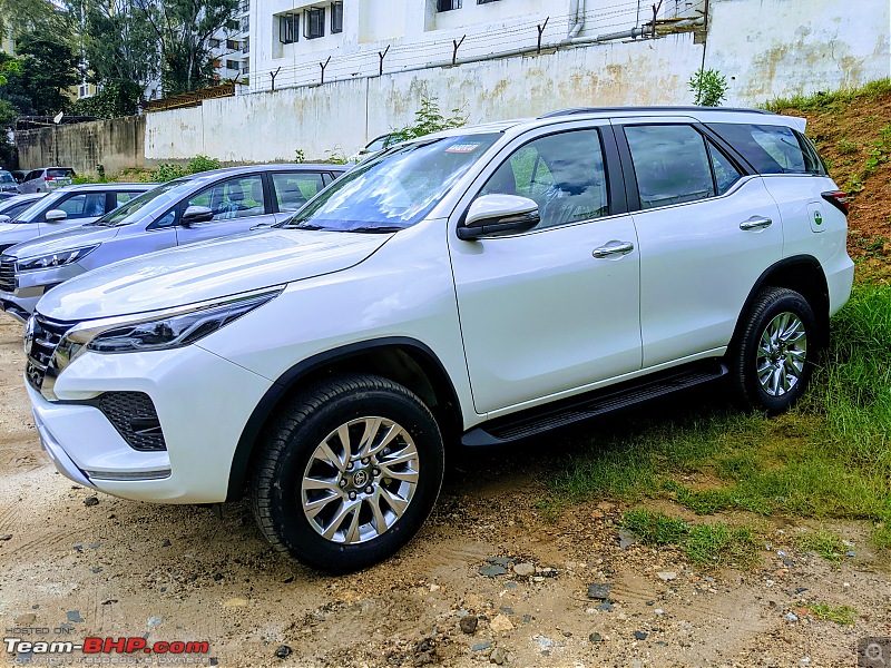 2021 Toyota Fortuner Legender & Facelift Review-effects.jpg