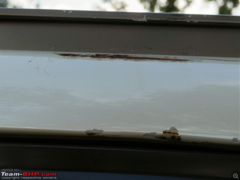 Tata Hexa : Official Review-rust-roof-rails.jpg