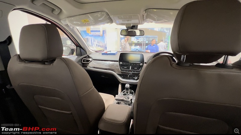 2020 Tata Harrier Automatic : Official Review-harrier-rearseats.jpg