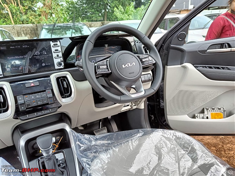 Kia Sonet : Official Review-pdi-interior.jpeg