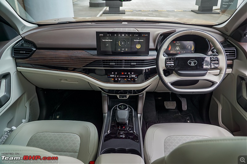 2023 Tata Safari Facelift Review-2023_tata_safari_facelift_interior_01.jpg