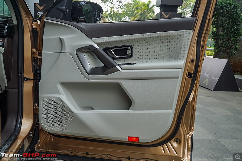 2023 Tata Safari Facelift Review-2023_tata_safari_facelift_interior_10.jpg