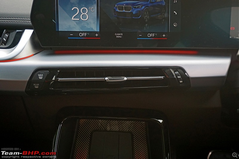 BMW X1 Review-2023_bmw_x1_interior_40.jpg