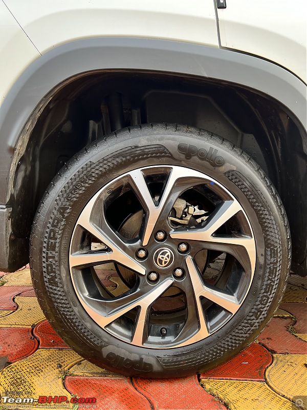 Toyota Innova Hycross Review-img_5455.jpeg