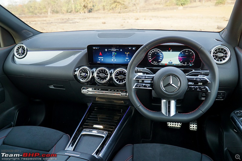 Mercedes-Benz GLA Facelift Review-2024_mercedes_gla_interior_01.jpg