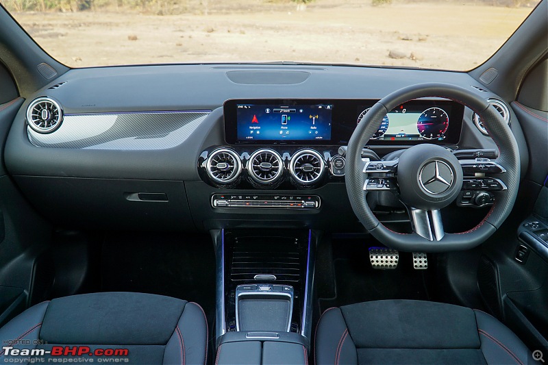 Mercedes-Benz GLA Facelift Review-2024_mercedes_gla_exterior_01.jpg