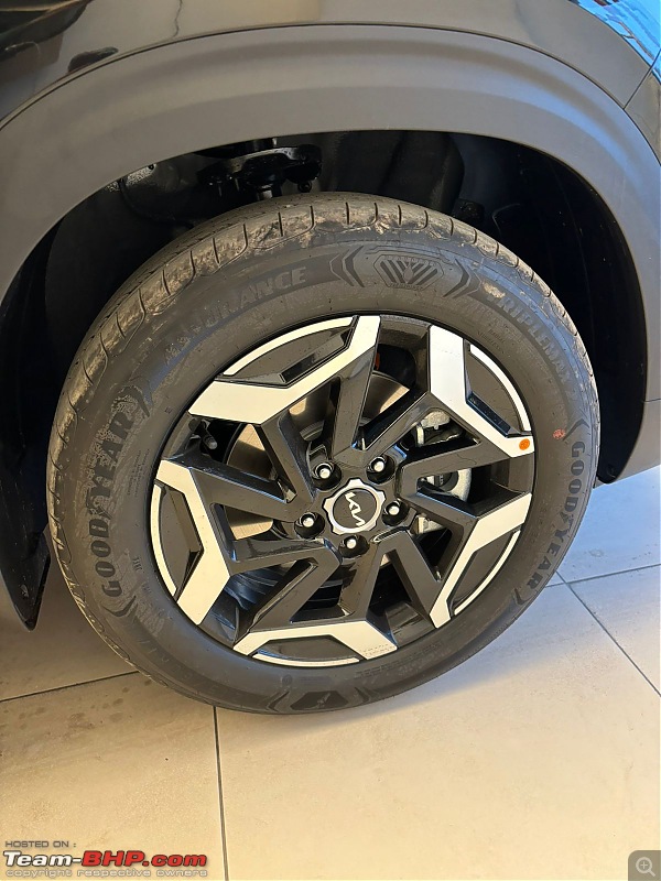 2023 Kia Seltos Facelift Review-whatsapp-image-20240130-1.01.00-am-1.jpeg