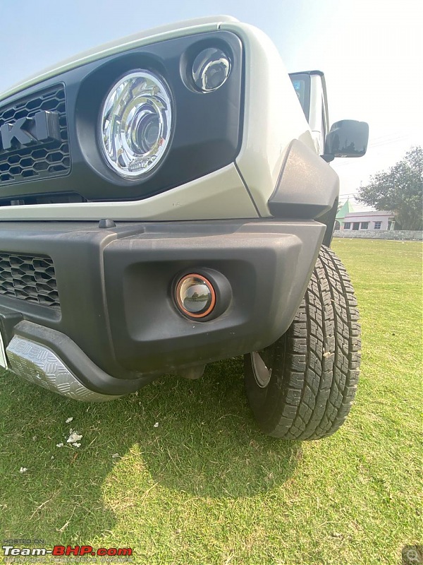 Maruti Jimny Review-foglights.jpeg