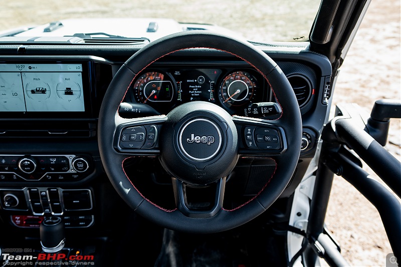 2024 Jeep Wrangler Rubicon Review-2024_jeep_wrangler_rubicon_interior_02.jpg