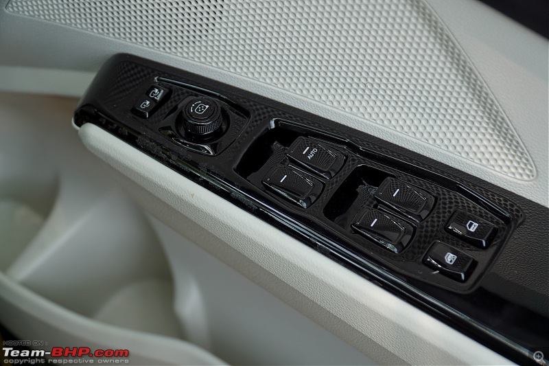 2024 Mahindra XUV 3XO Review-2024_mahindra_xuv3xo_interior_11.jpg