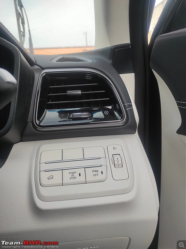 2024 Mahindra XUV 3XO Review-whatsapp-image-20240720-15.20.55_16be0a44.jpg