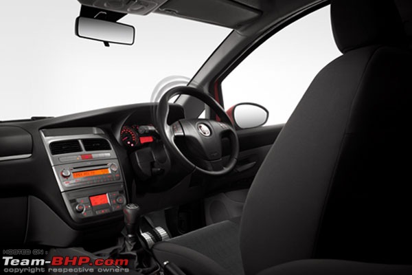Fiat Grande Punto : Test Drive & Review-steering61.jpg
