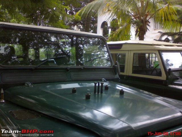 A couple of Land Rovers!!-dsc02171.jpg