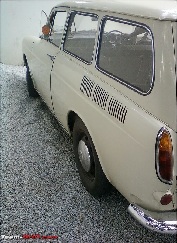 Bone Stock 1967 VW Variant-4.jpg