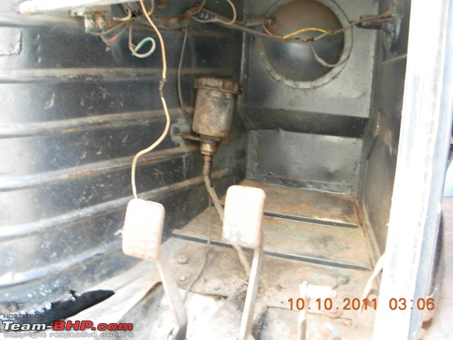 A Rare Find - My Bajaj PTV (Peoples / Private Transport Vehicle)-controls-1.web.jpg