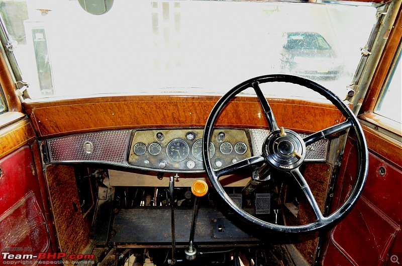 Cars of HH Nawab Sadiq M Abbasi V of Bahawalpur, Pakistan-v16-dash.jpg