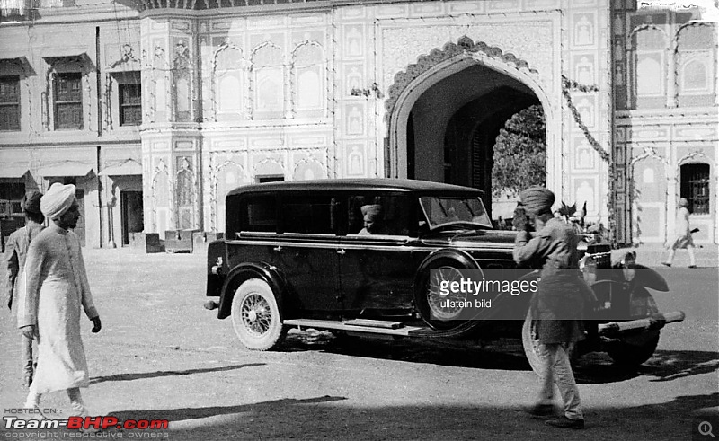 How rich were the Maharajas before Independence! Cars of the Maharajas-celebrations-court-.jpg