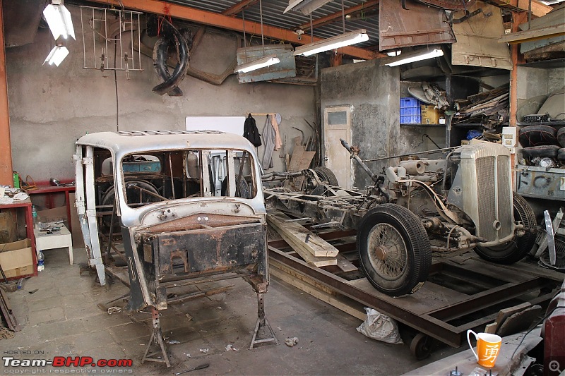 The 1937 Daimler EL24 Limousine of Kolhapur-16.jpg