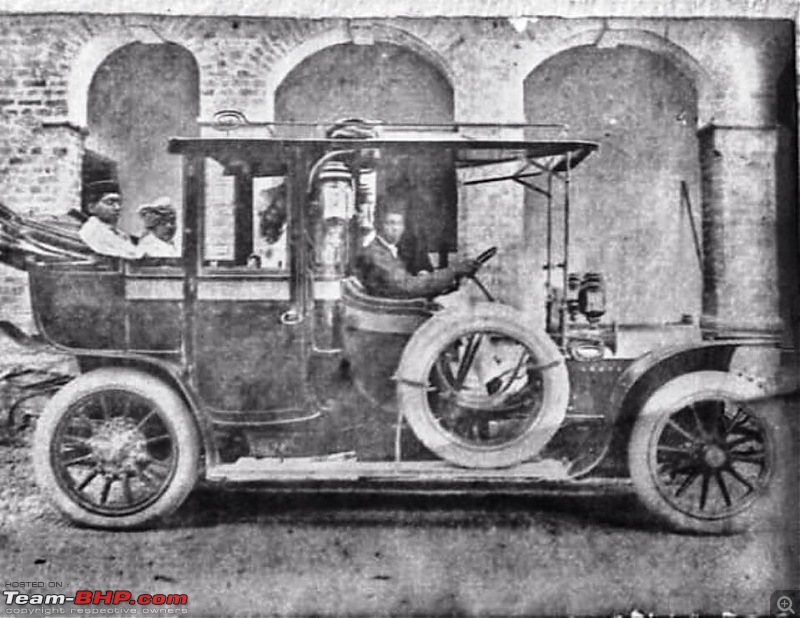 How rich were the Maharajas before Independence! Cars of the Maharajas-awagarh-kothi.jpg