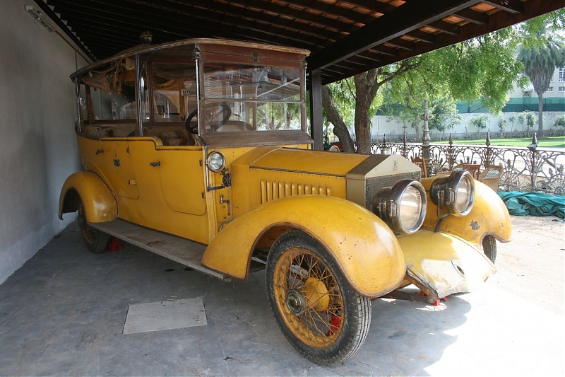 The Nizam of Hyderabad's Collection of Cars and Carriages-img_1134.jpg