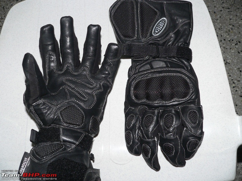 The Riding Gear thread-gloves.jpg