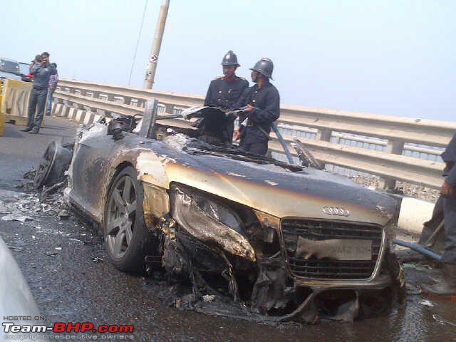 Accidents : Vehicles catching Fire in India-audi.jpg