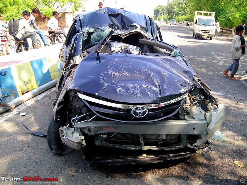 Accidents in India | Pics & Videos-etios6.jpg