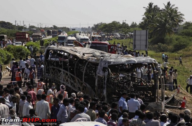 Buses in India: Lack of Emergency Exits, a recipe for disaster?-article24800211913270700000578459_636x418.jpg