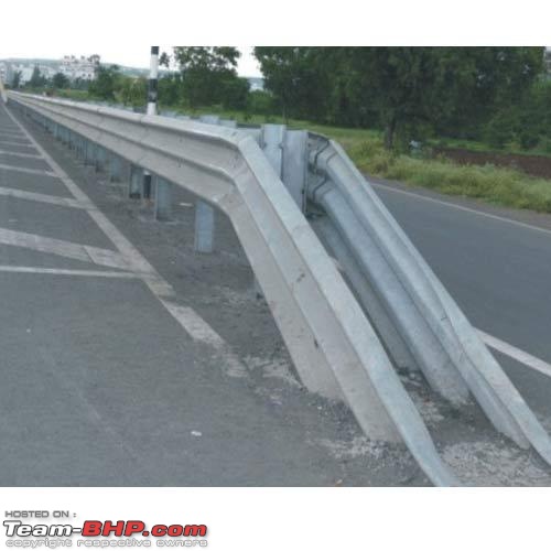 Brutal Accident: Divider railing (Guardrail) pierces through Hyundai i20-thriebeamdoublesidedcrashbarrierwithendsection500x500.jpg