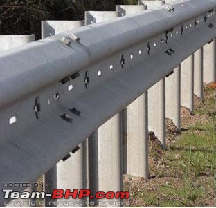 Brutal Accident: Divider railing (Guardrail) pierces through Hyundai i20-flexbeam-2.jpg
