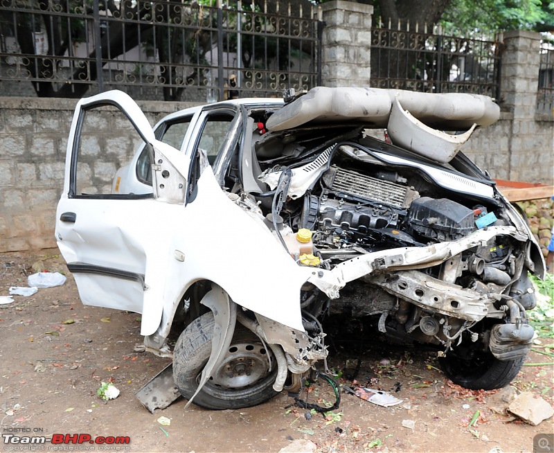 Accidents in India | Pics & Videos-car-1.jpg