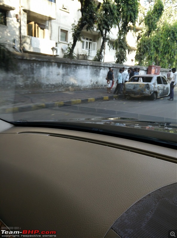 Accidents : Vehicles catching Fire in India-car_fire_3.jpg