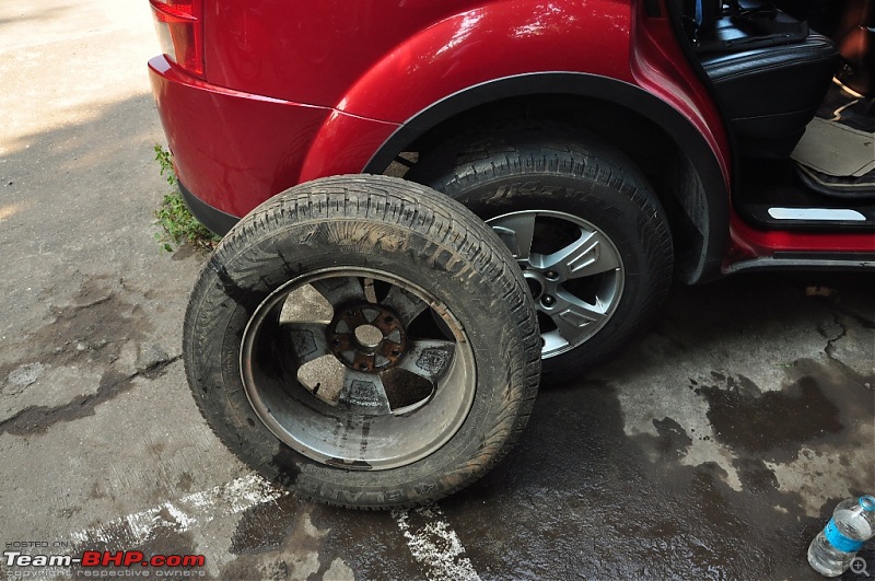 XUV500 safety issue: Weak alloy wheels. EDIT: Mahindra starts silent recall!-dsc_0658.jpg