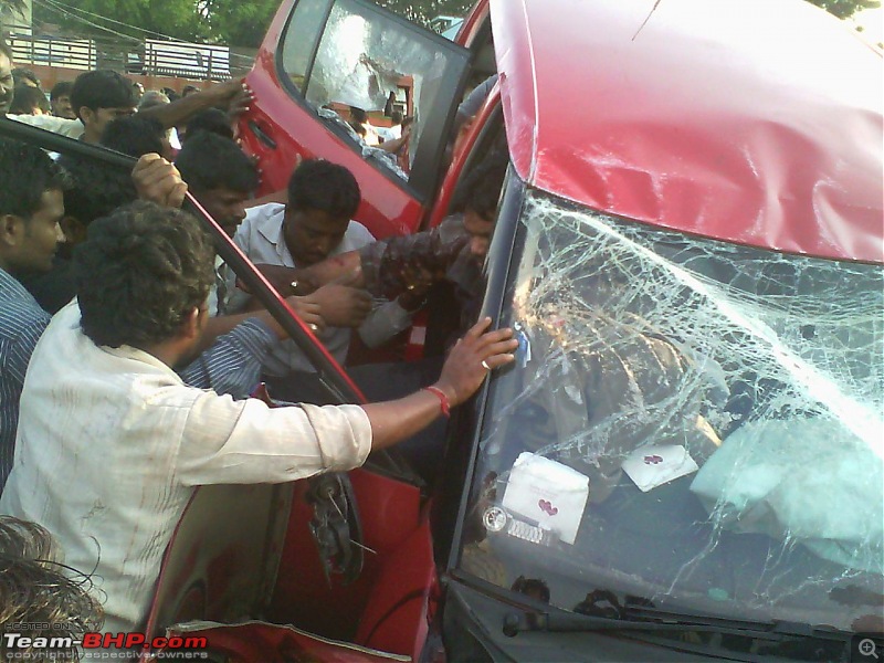 Accidents in India | Pics & Videos-d817b1d0bd7ec3f04cadf6f98745dab1.jpg