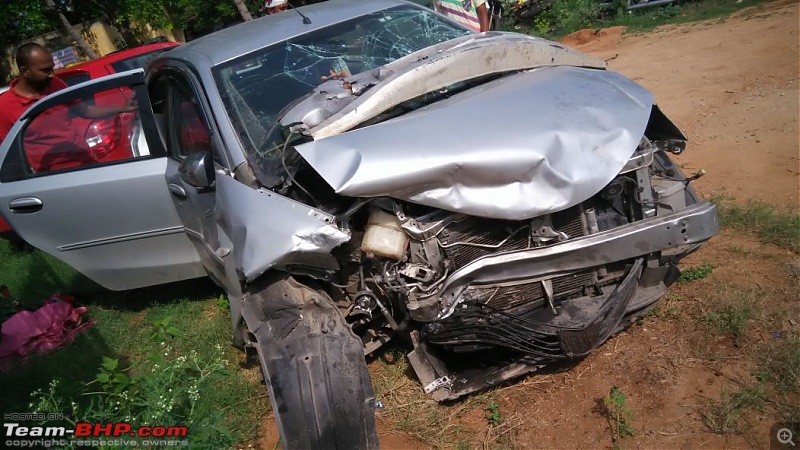 Accidents in India | Pics & Videos-349edd14f9b7b76236187a01bfb4bc9f.jpg