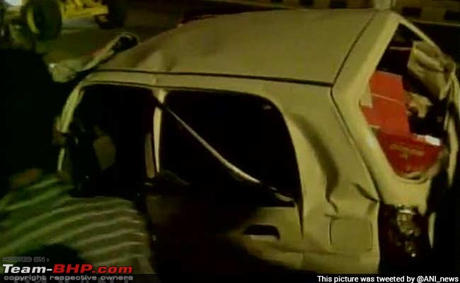 Accidents in India | Pics & Videos-hemamalinicaraccident_650x400_81435856166.jpg