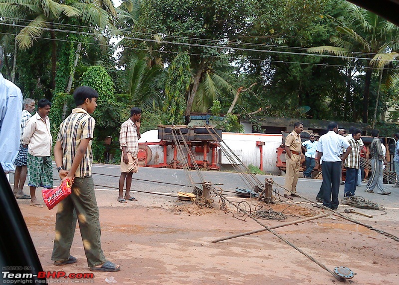 Accidents in India | Pics & Videos-bullet1.jpg