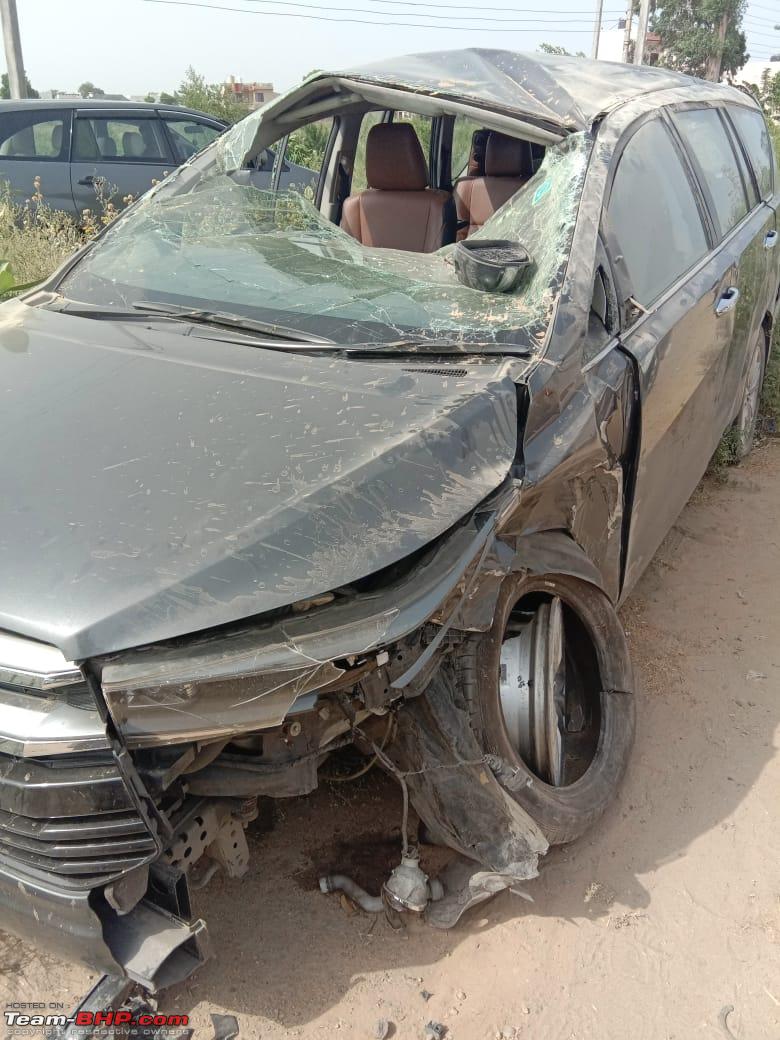 Toyota Innova Crysta Zx Rolls Over Thrice None Of The 7 Airbags