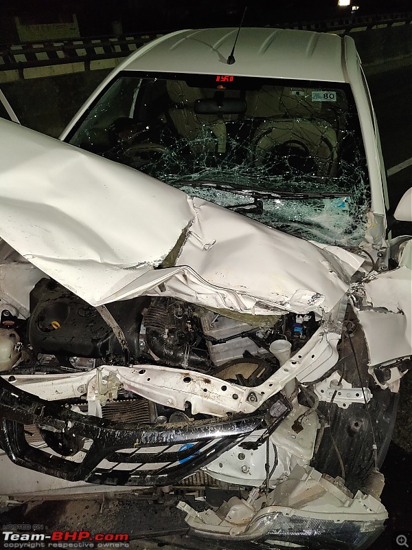 Big accident in a Toyota Etios, but the airbags didn't deploy!-acc4.jpg